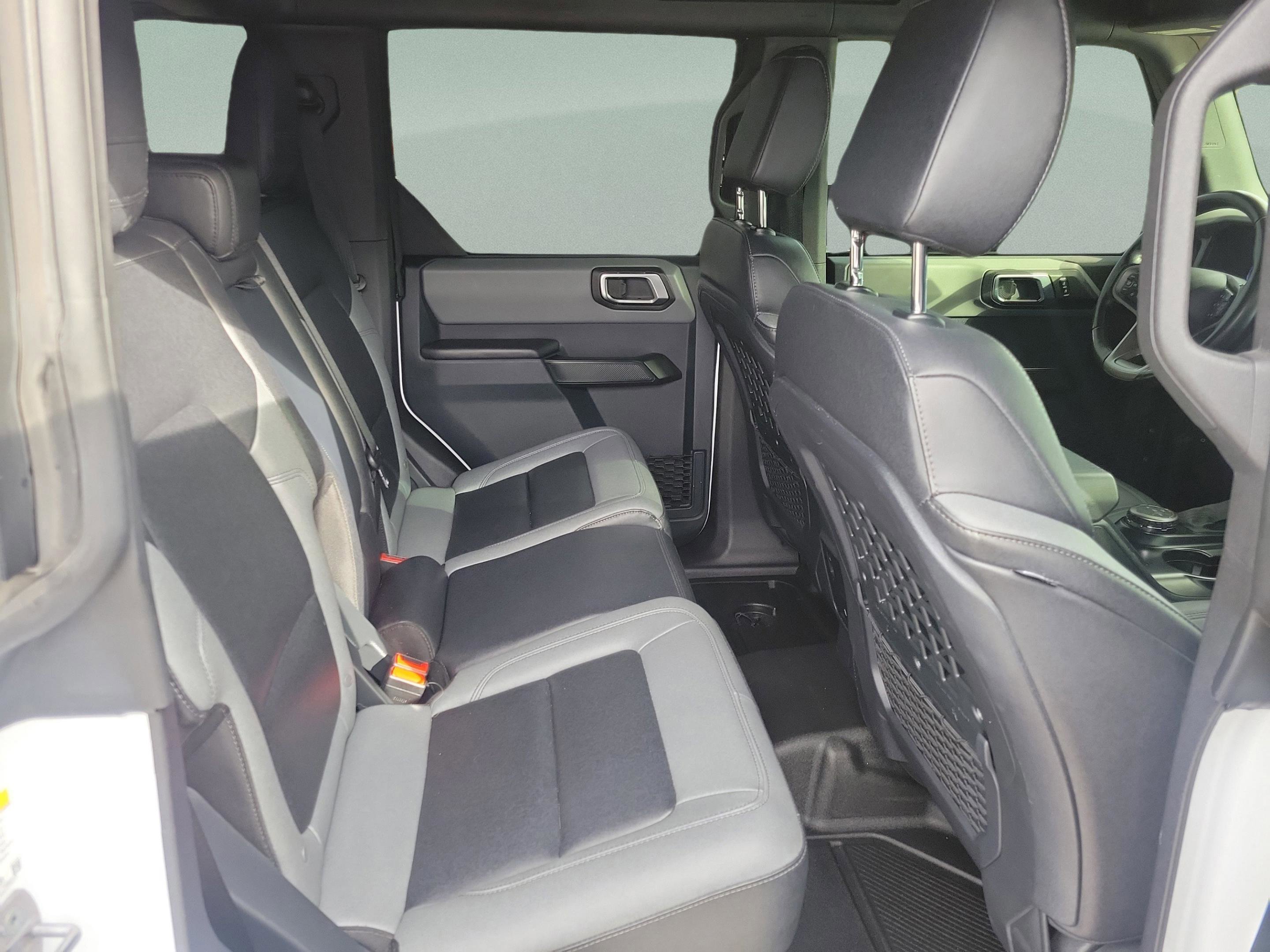 Certified 2024 Ford Bronco Black Diamond image 27