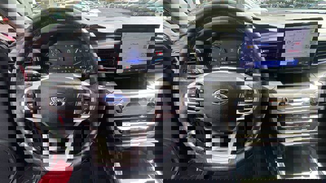 Certified 2022 Ford Explorer XLT w/ Equipment Group 202A image 9