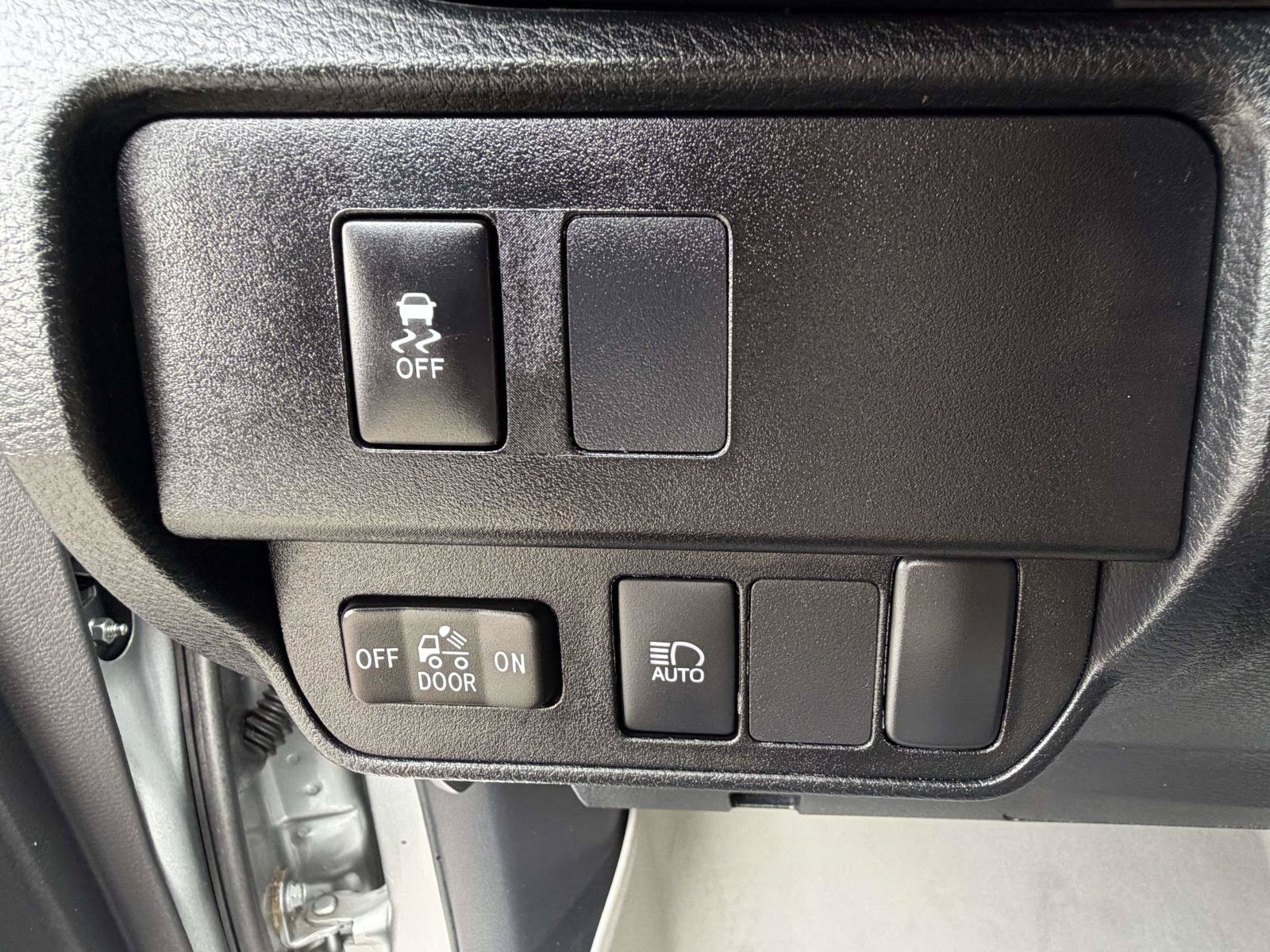 Used 2023 Toyota Tacoma SR AWD/4WD image 20