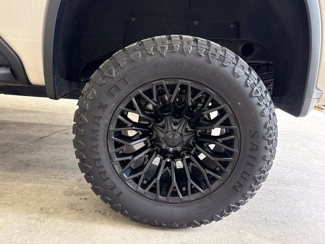 Used 2026 Chevrolet Silverado 2500 ZR2 w/ LPO, Dark Essentials Package AWD/4WD image 13