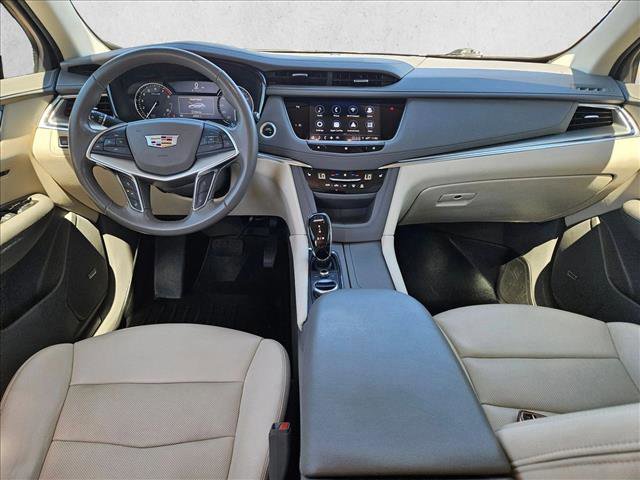 Used 2021 Cadillac XT5 Premium Luxury w/ LPO, Floor Liner Package image 18