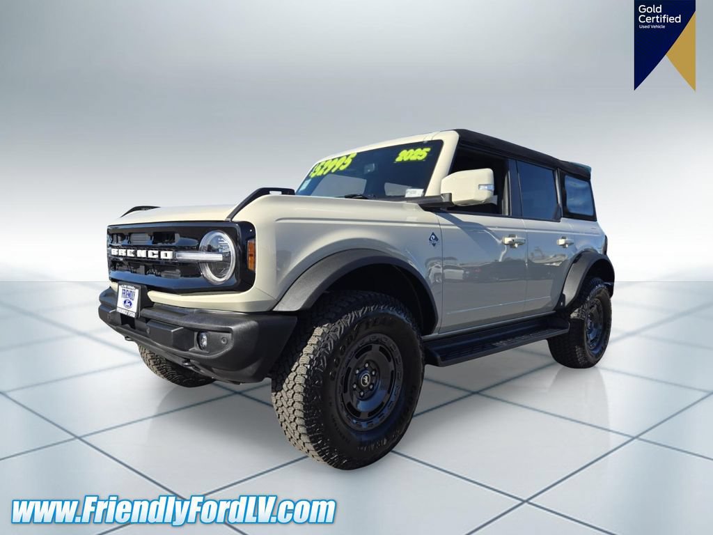 Certified 2025 Ford Bronco Outer Banks w/ Sasquatch Package AWD/4WD image 2