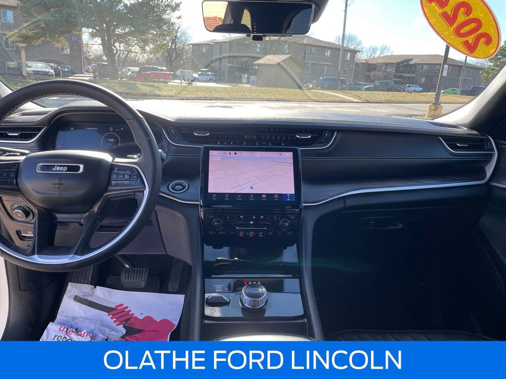 Used 2024 Jeep Grand Cherokee Limited w/ Luxury Tech Group II image 23