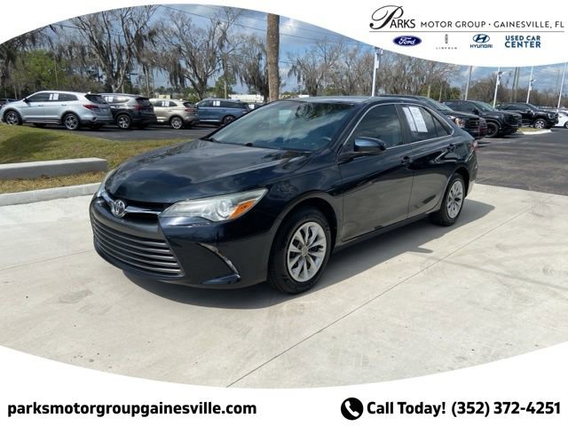 Used 2017 Toyota Camry LE image 8