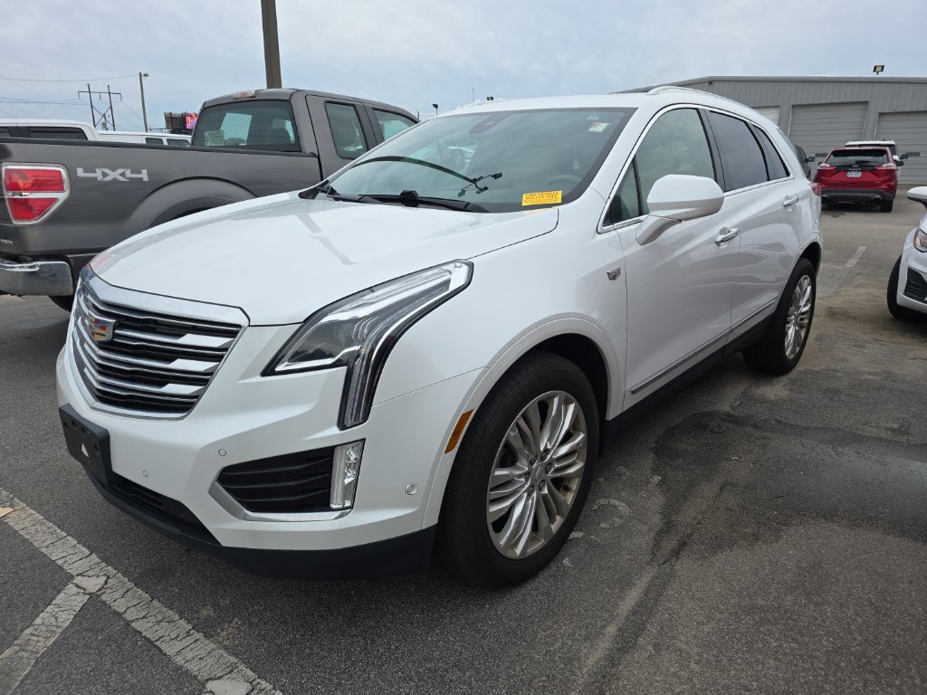 Used 2017 Cadillac XT5 Premium Luxury w/ Driver Assist Package FWD image 2