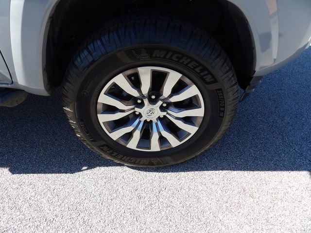 Used 2020 Toyota Tacoma Limited image 11