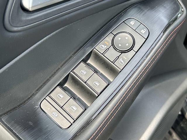 Used 2025 Nissan Rogue SV AWD/4WD image 31