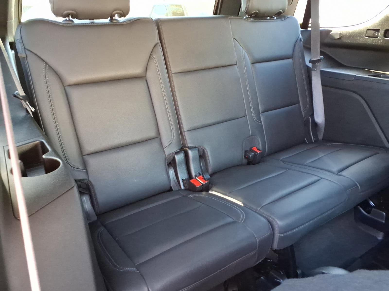 Used 2022 Chevrolet Tahoe LT w/ Luxury Package image 16