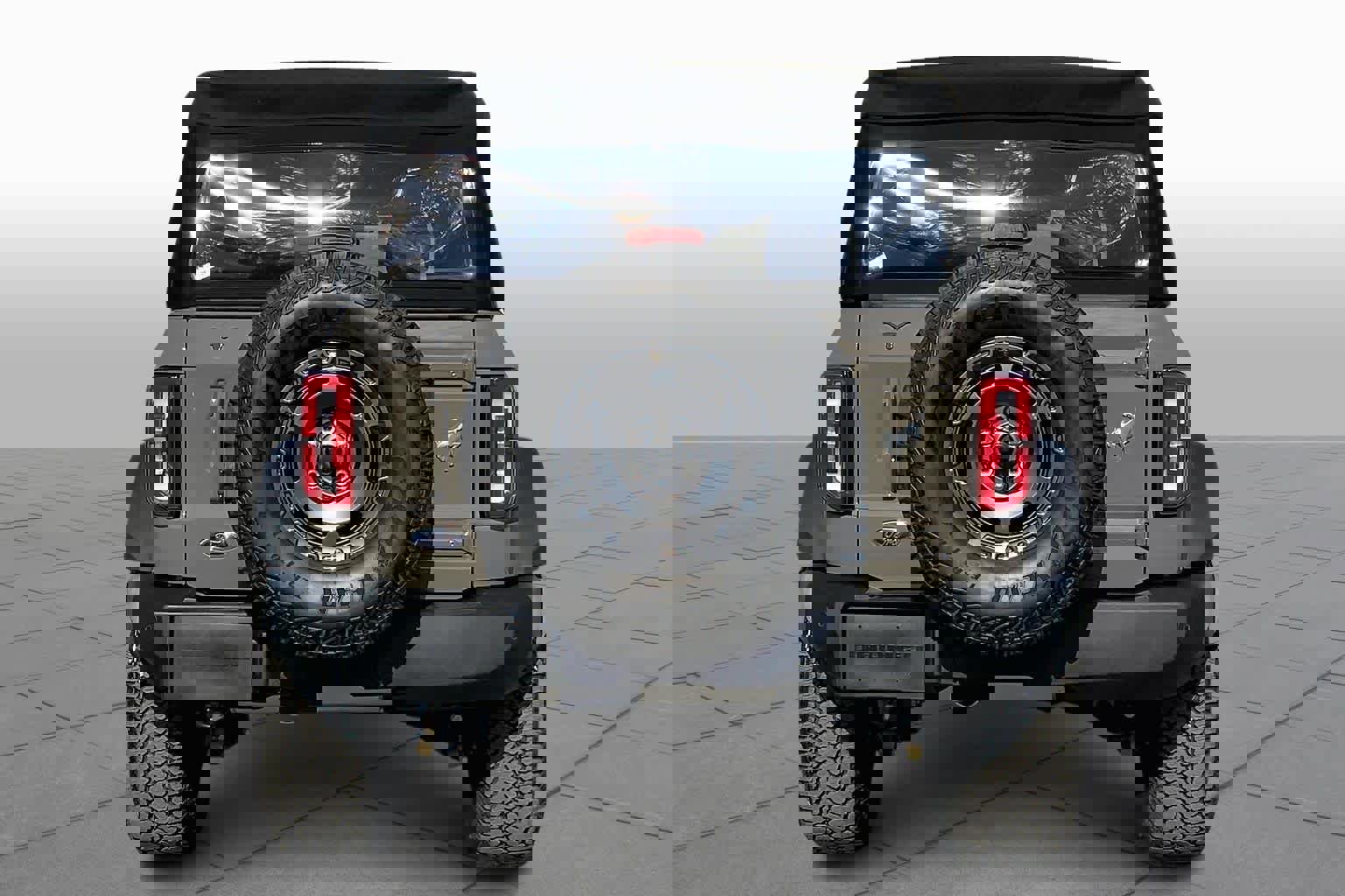 Certified 2025 Ford Bronco Outer Banks w/ Sasquatch Package image 2