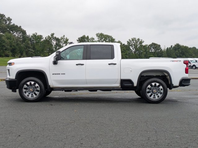 Used 2023 Chevrolet Silverado 2500 Custom w/ Custom Value Package image 2