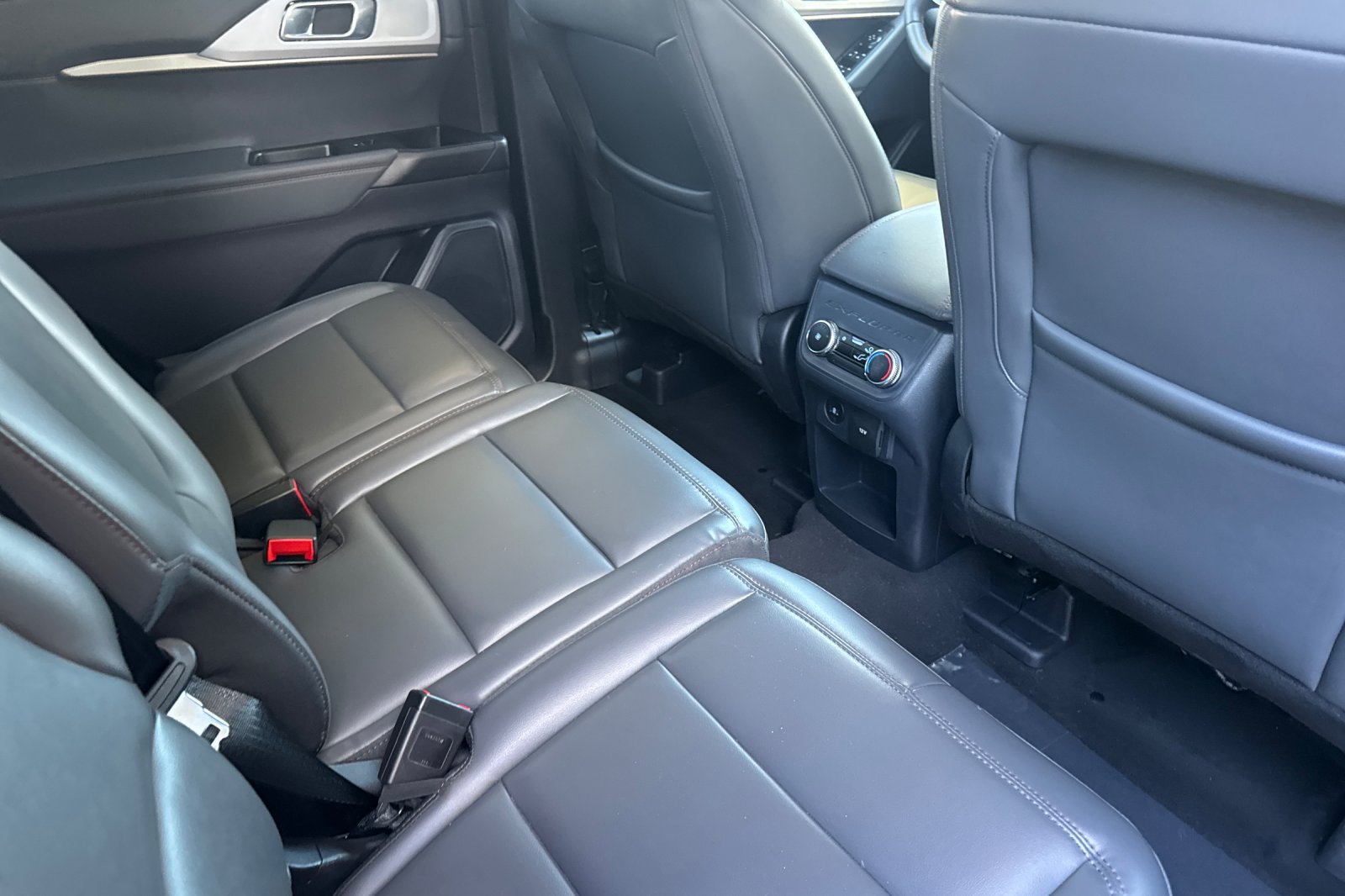 Certified 2026 Ford Explorer Active w/ Active Comfort Package AWD/4WD image 19