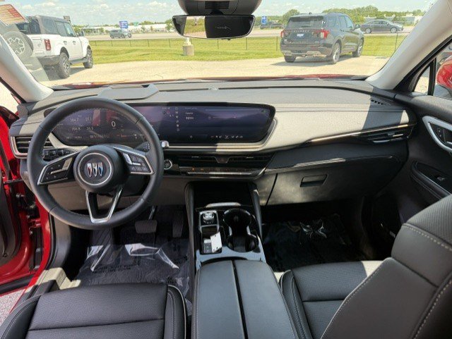 Used 2025 Buick Envision Avenir AWD/4WD image 30