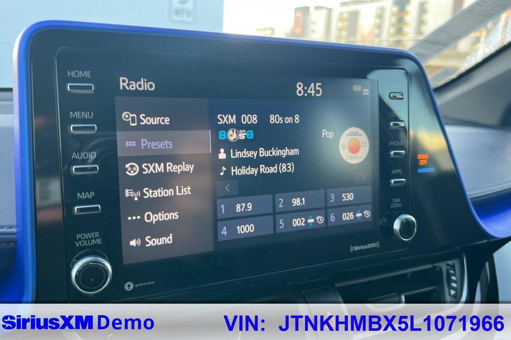 Used 2020 Toyota C-HR XLE image 31