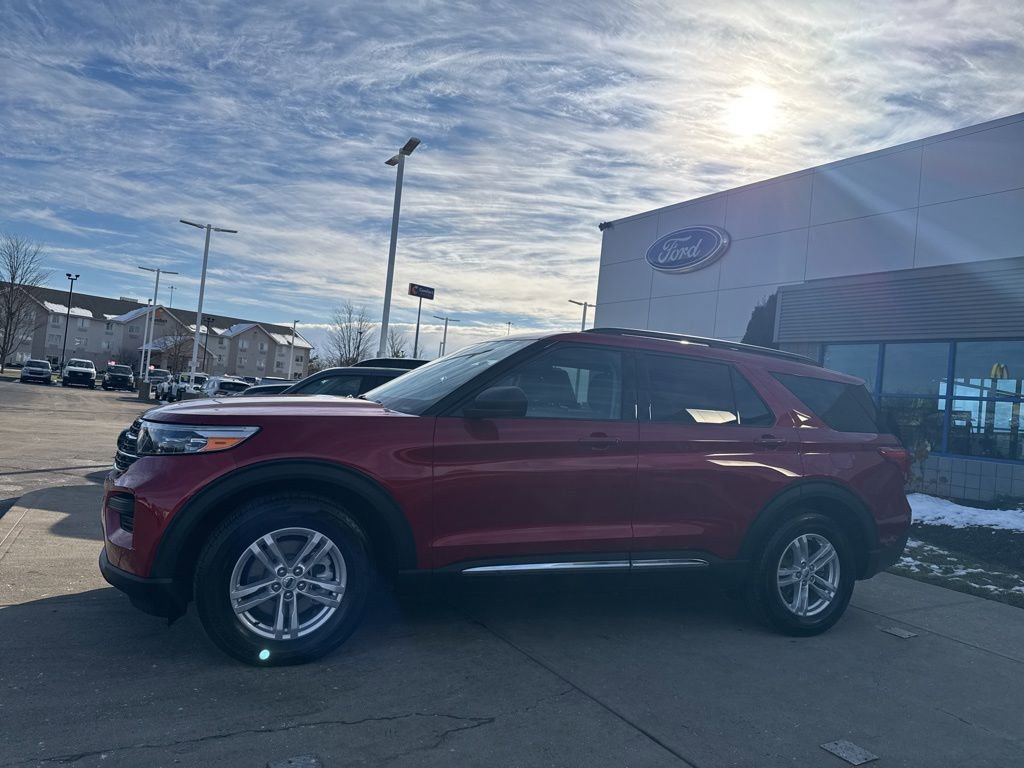 Certified 2022 Ford Explorer XLT image 5