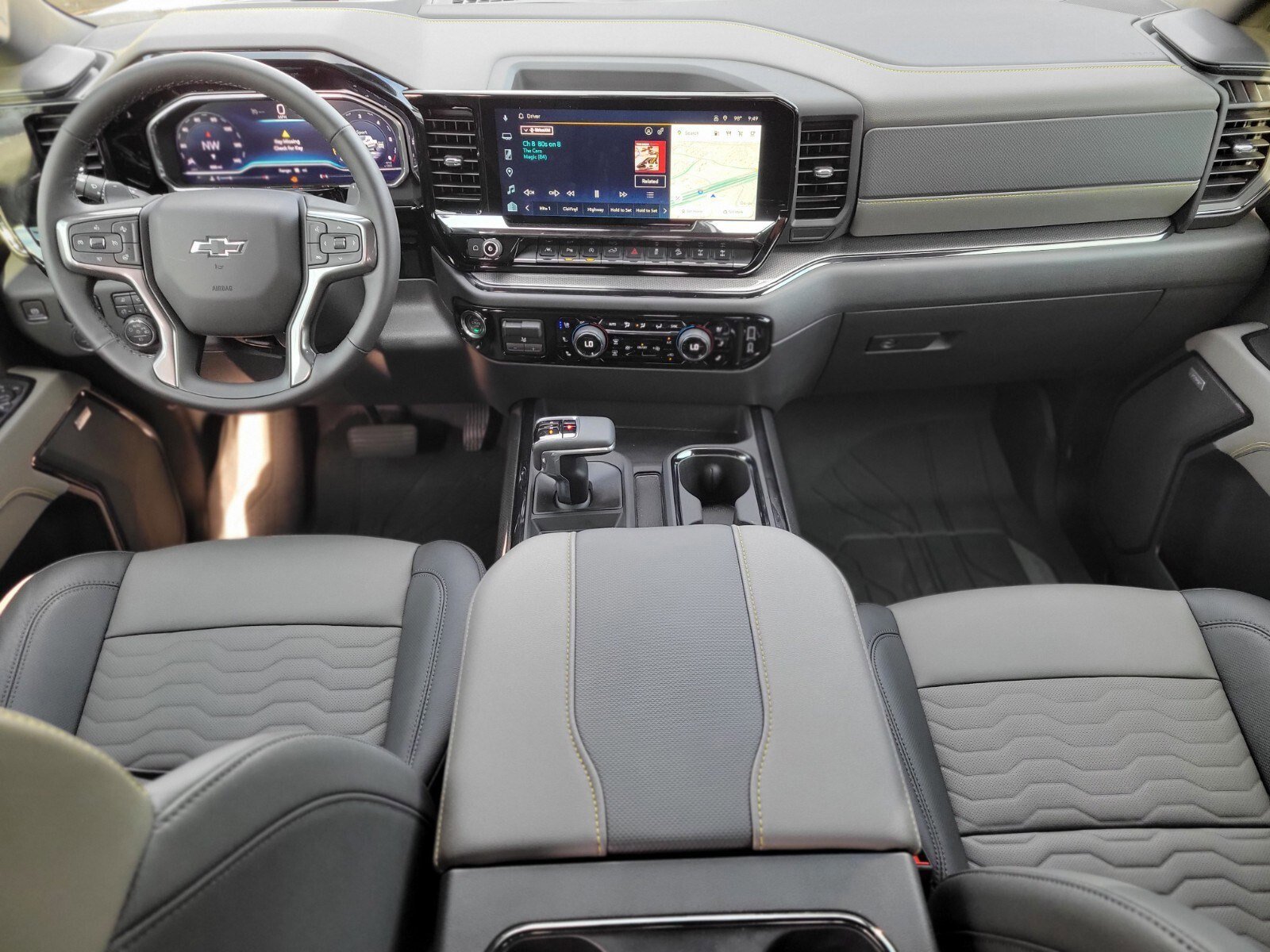 Used 2025 Chevrolet Silverado 1500 ZR2 image 13