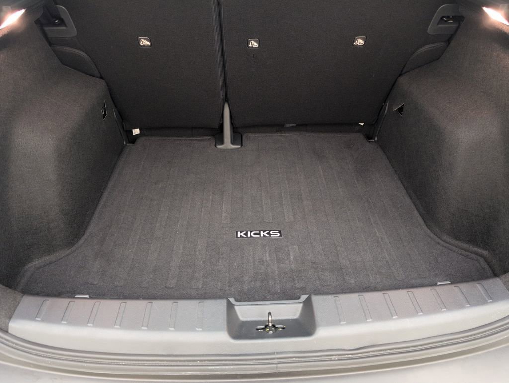 Used 2025 Nissan Kicks S image 37
