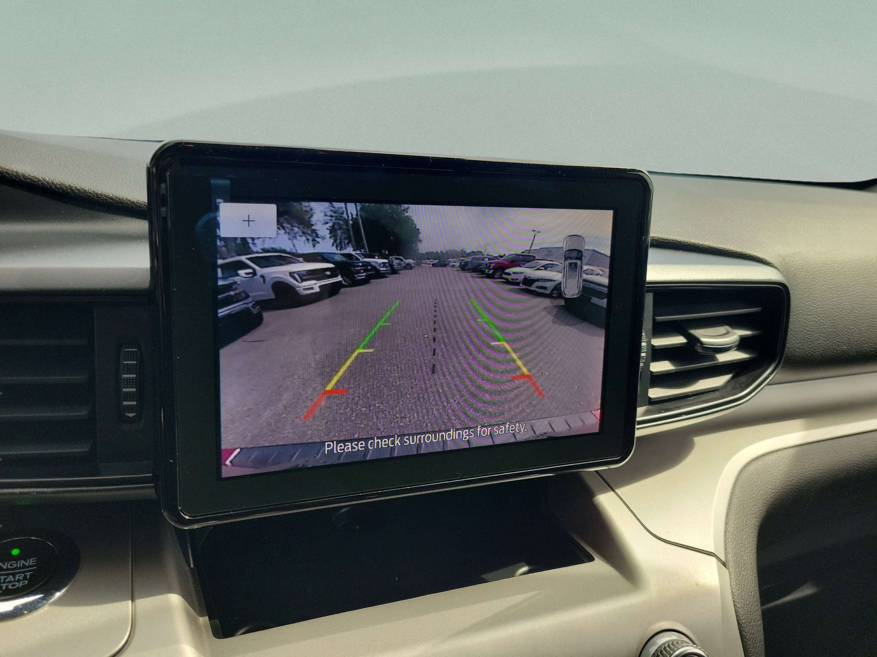 Certified 2020 Ford Explorer XLT RWD image 28