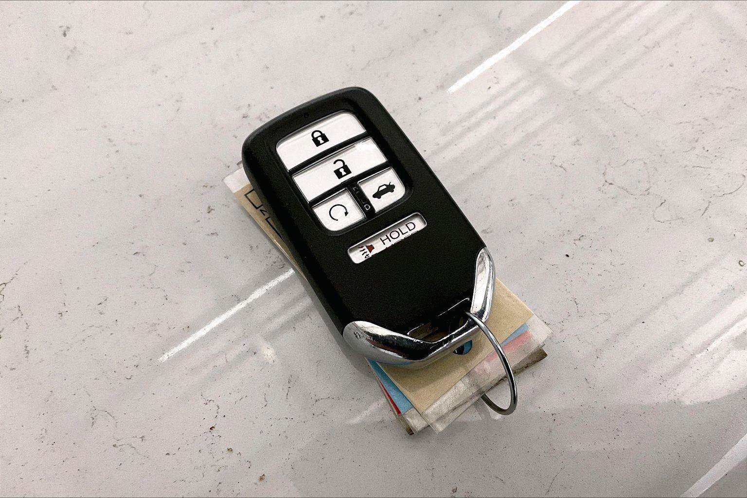 Used 2022 Honda Accord EX-L image 11