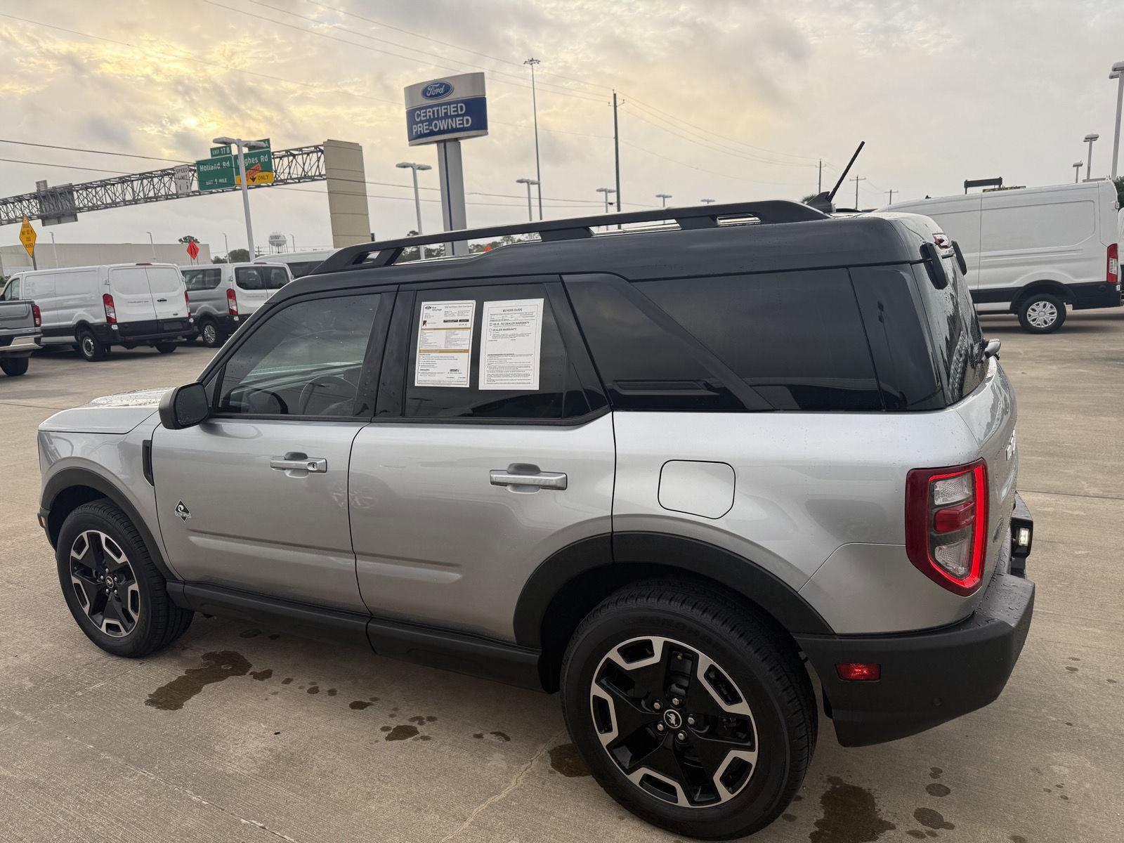 Certified 2022 Ford Bronco Sport Outer Banks w/ Tech Package image 2