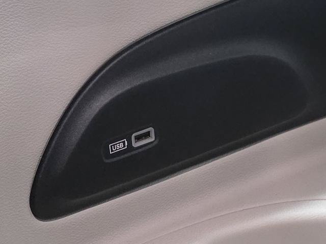 Used 2018 Chrysler Pacifica Touring-L Plus w/ Advanced Safetytec Group FWD image 28