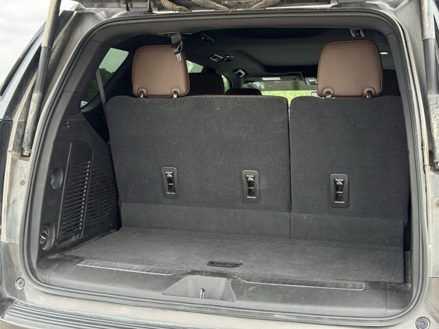 Used 2021 Chevrolet Tahoe High Country w/ Premium Package RWD image 35