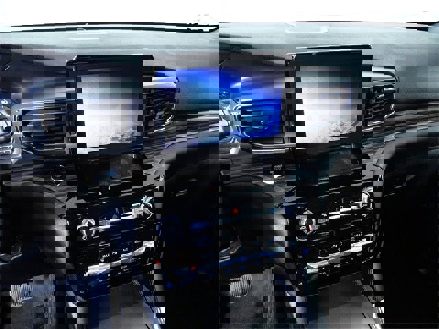 Certified 2022 Ford Explorer Limited w/ Equipment Group 301A image 19