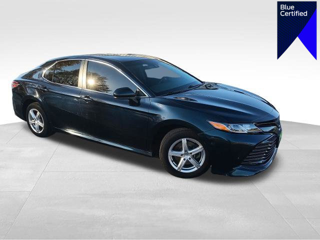 Used 2018 Toyota Camry L image 1