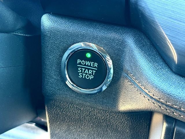 Certified 2022 Ford F150 Lightning Lariat image 17