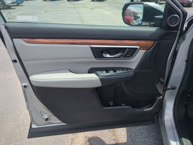 Used 2019 Honda CR-V Touring image 13