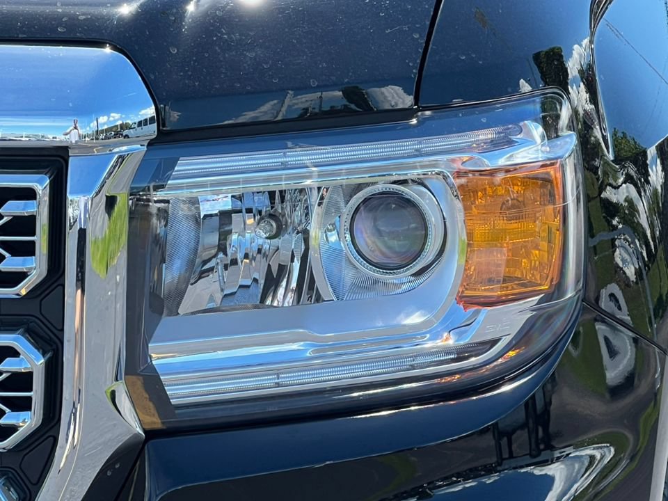 Used 2022 GMC Canyon Denali AWD/4WD image 36