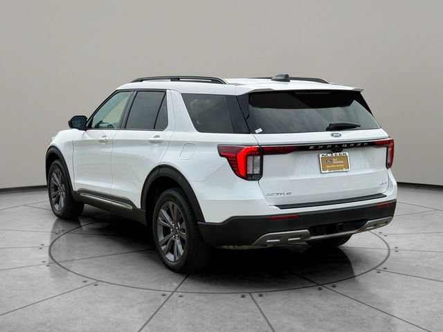 Certified 2025 Ford Explorer Active w/ Active Comfort Package AWD/4WD image 10