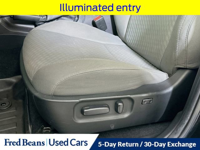 Used 2022 Toyota Tacoma SR5 image 21