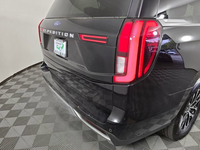 Certified 2025 Ford Expedition Platinum AWD/4WD image 15