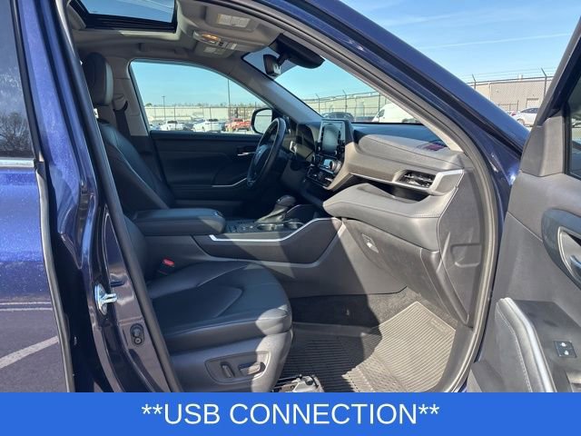 Used 2021 Toyota Highlander XLE image 10
