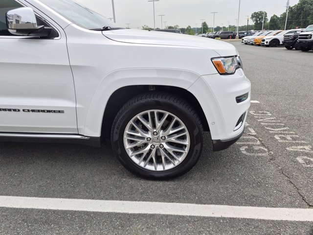 Used 2017 Jeep Grand Cherokee Summit AWD/4WD image 11