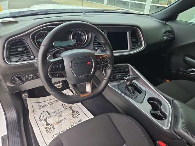 Used 2020 Dodge Challenger R/T w/ Performance Handling Group RWD image 15