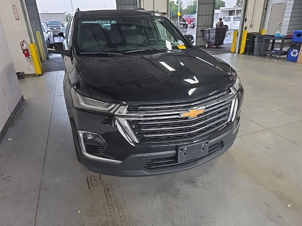 Used 2023 Chevrolet Traverse LT AWD/4WD image 1