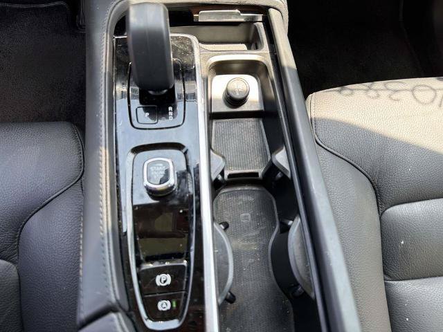 Used 2024 Volvo XC90 B6 Plus AWD/4WD image 15
