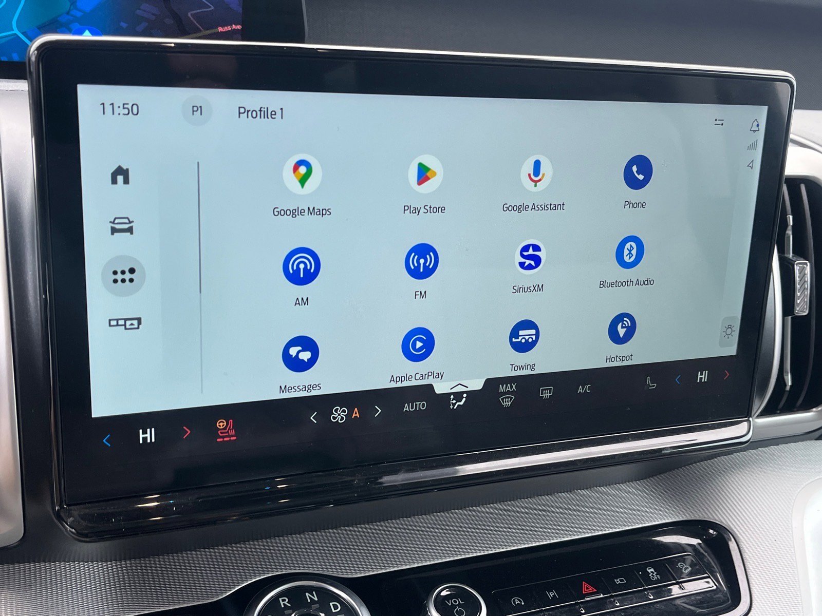 Certified 2025 Ford Expedition Active image 12