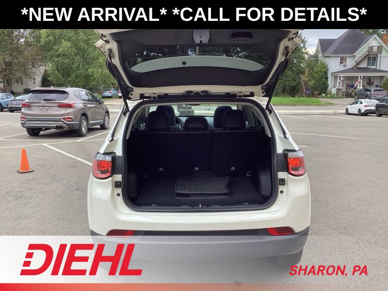 Used 2019 Jeep Compass Latitude w/ Popular Equipment Group AWD/4WD image 16