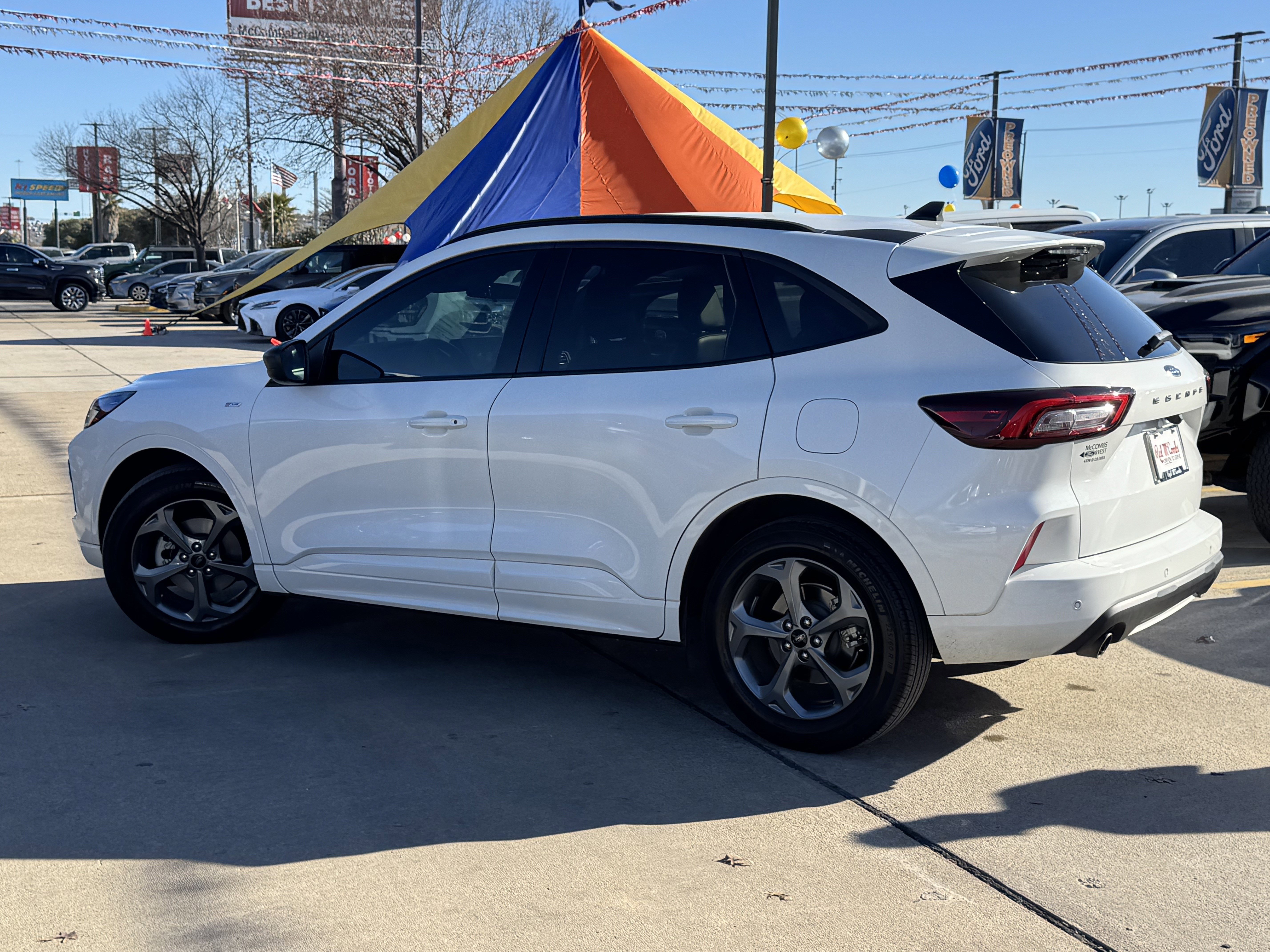 Certified 2023 Ford Escape ST-Line w/ Tech Pack #1 image 6