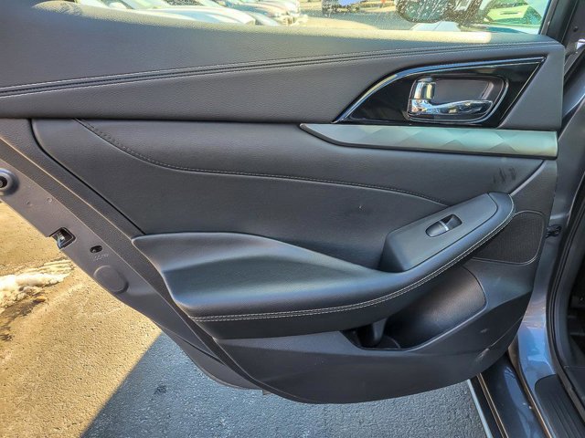 Used 2023 Nissan Maxima SL image 25