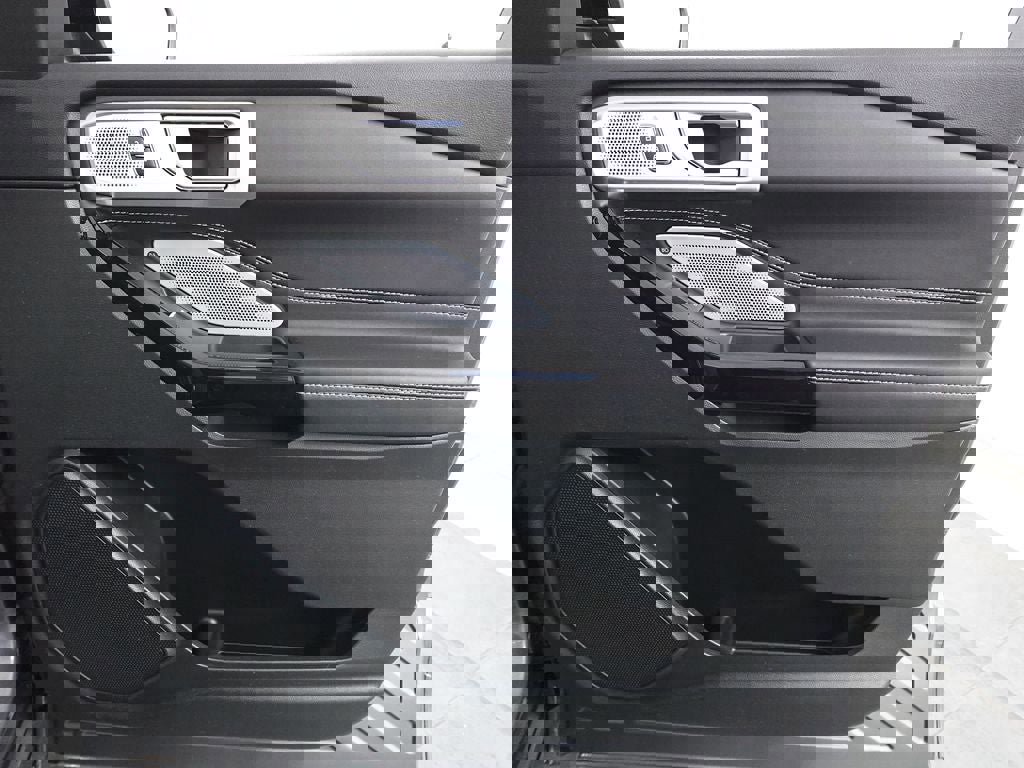 Certified 2024 Ford Explorer ST w/ Technology Package image 22