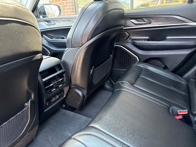 Used 2022 Jeep Grand Cherokee Limited AWD/4WD image 7