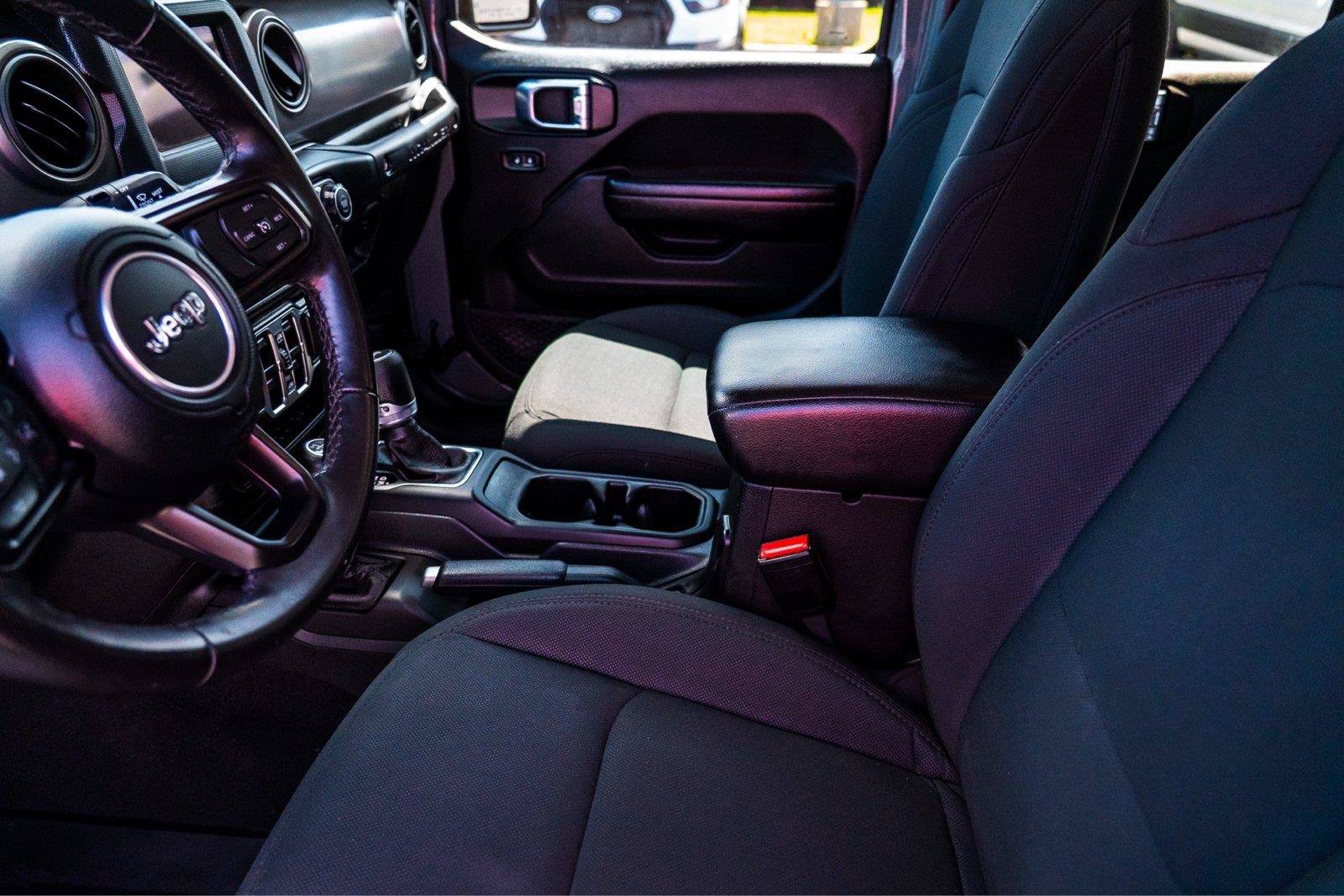 Used 2021 Jeep Wrangler Unlimited Sport AWD/4WD image 9