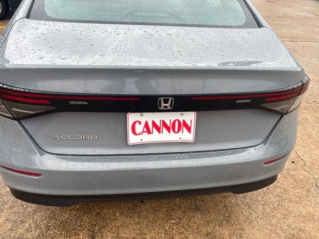Used 2025 Honda Accord SE image 9