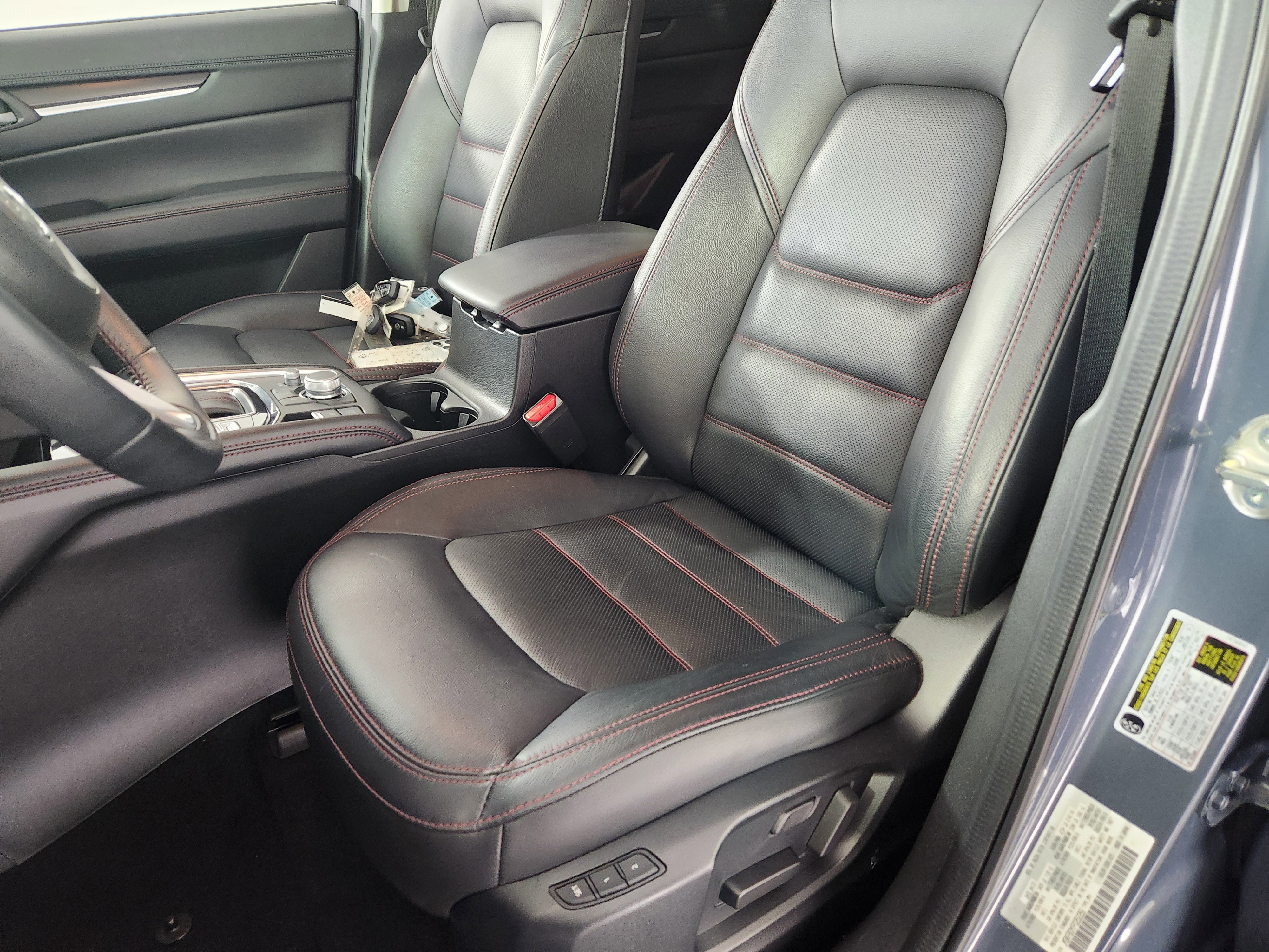 Used 2023 MAZDA CX-5 Carbon Edition image 12