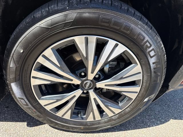Used 2023 Nissan Rogue SV AWD/4WD image 13