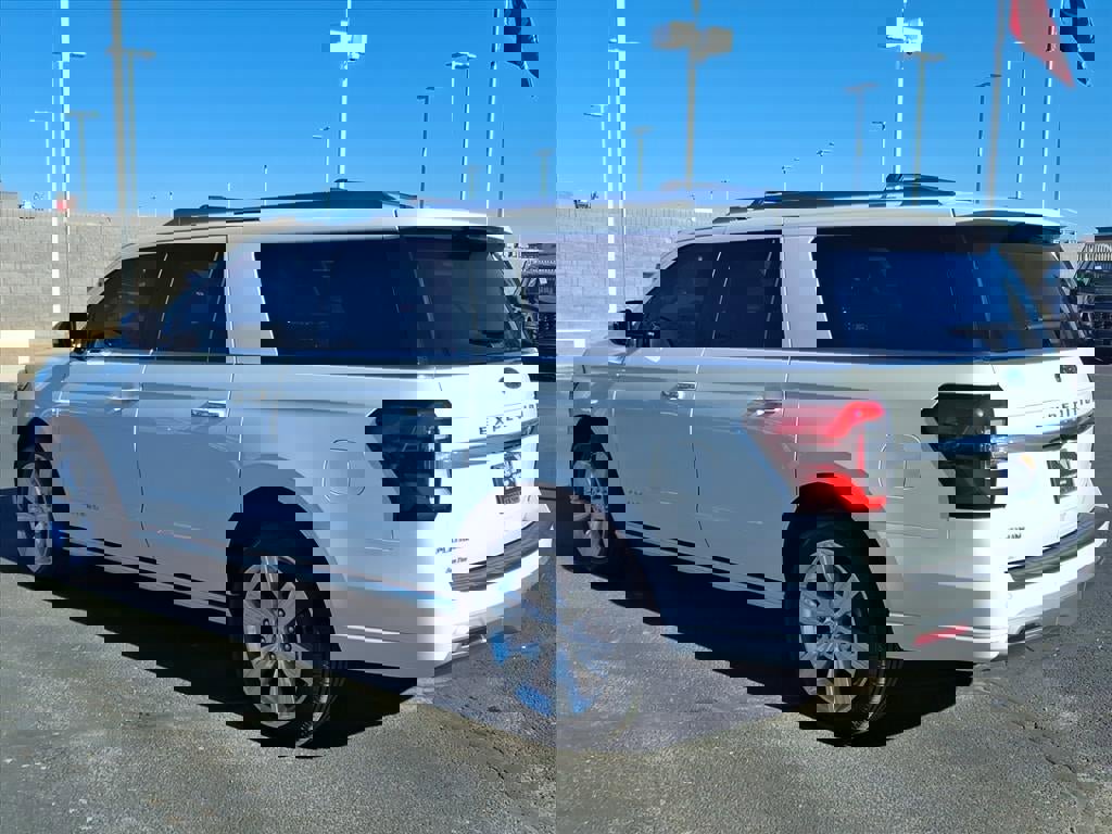 Certified 2023 Ford Expedition Max Platinum image 6