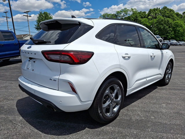 Certified 2023 Ford Escape ST-Line w/ Tech Pack #1 AWD/4WD image 7